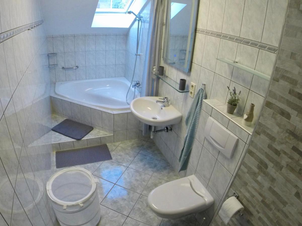 Holiday Apartment Lavanda Sumpetar Jesenice  Zewnętrze zdjęcie